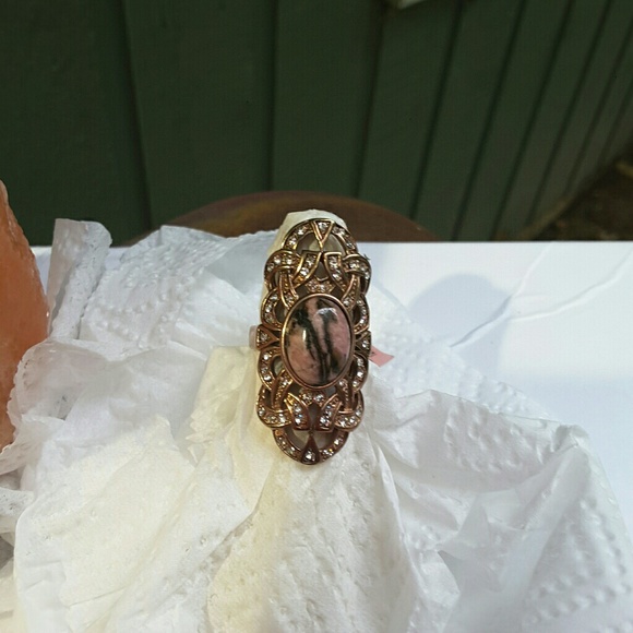 Ladies Rose Rhodocrosite Rhinestone Ring sz 8 - Picture 1 of 6